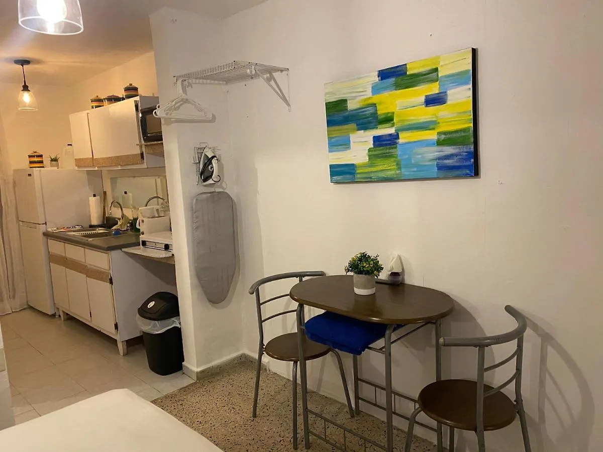 Nice Apt , Pool Jacuzzi Near Airport, Beaches Apartment Carolina